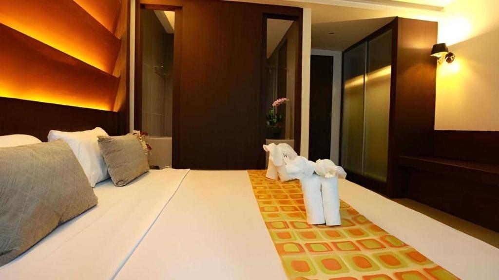 Dancenter Bangkok Cha Cha Suite - Resim 10