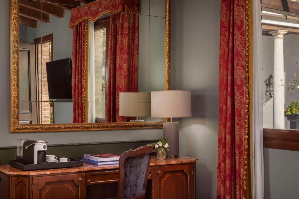 NH Collection Grand Hotel Palazzo Dei Dogi - Resim 36