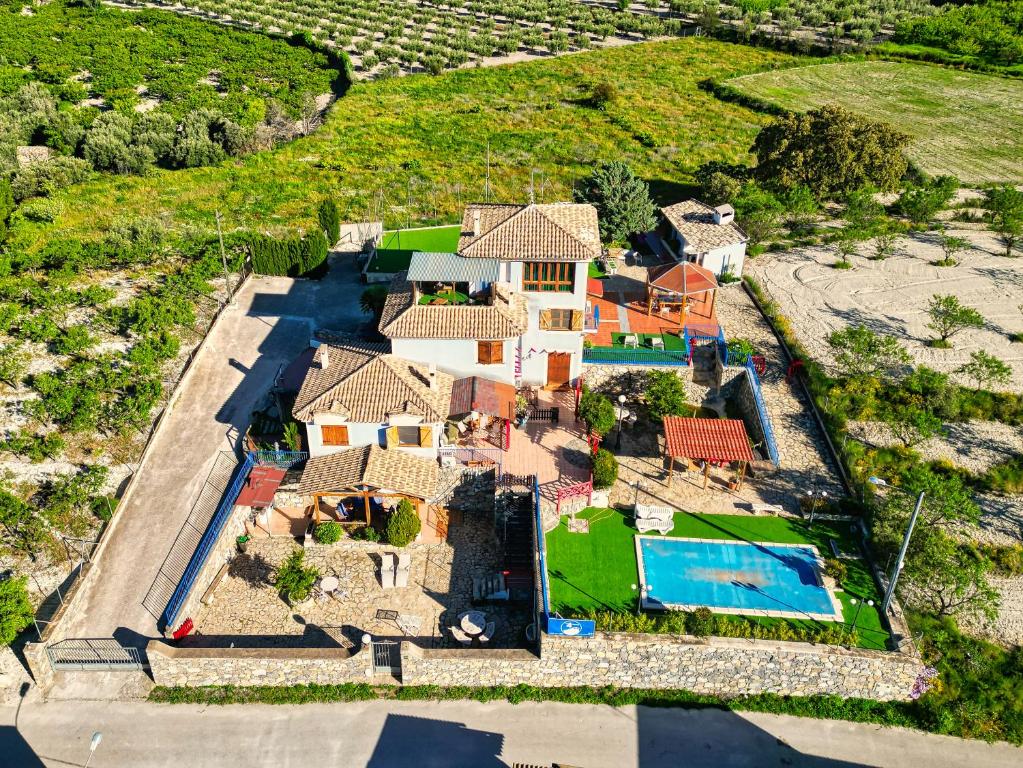 Bazén v ubytování Casa Mistral - Complejo Rural Los Cuatro Vientos nebo v jeho okolí