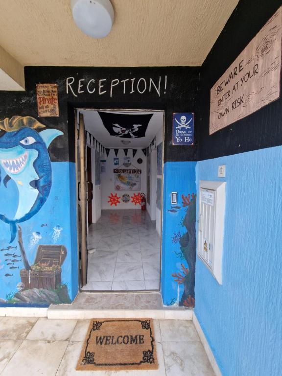 Fuajee või vastuvõtt majutusasutuses Pirate Backpackers