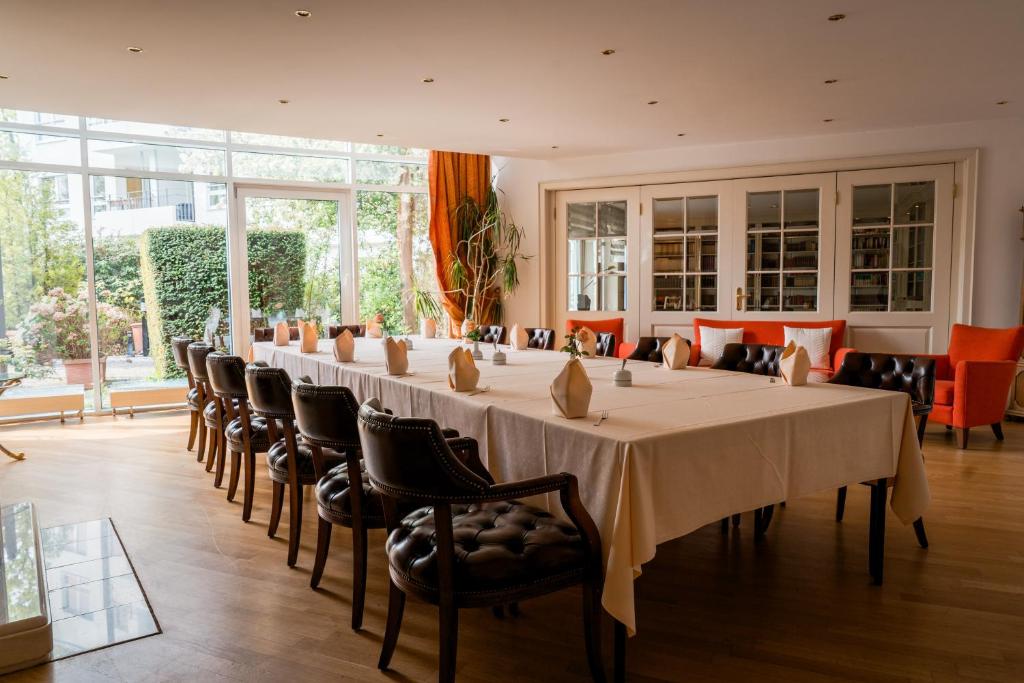 New Living Home Residenzhotel Hamburg - Resim 28