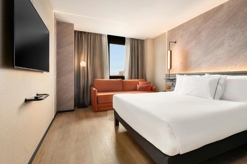 
Executive Room with Sofa Bed
