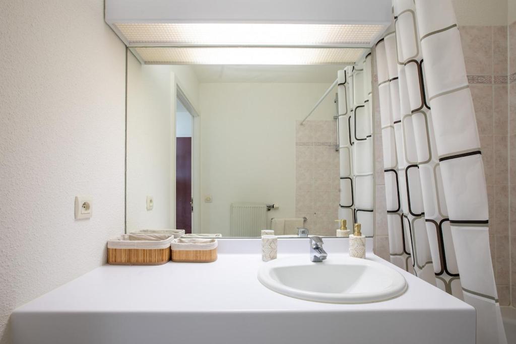 Appartement lumineux 3 frontières parking gratuit – photo 8
