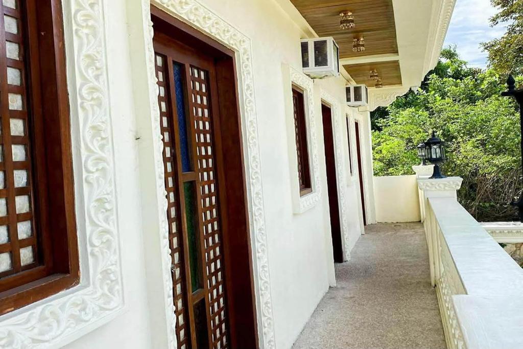 Balkón nebo terasa v ubytování Sibsib Baybayin Beach Resort