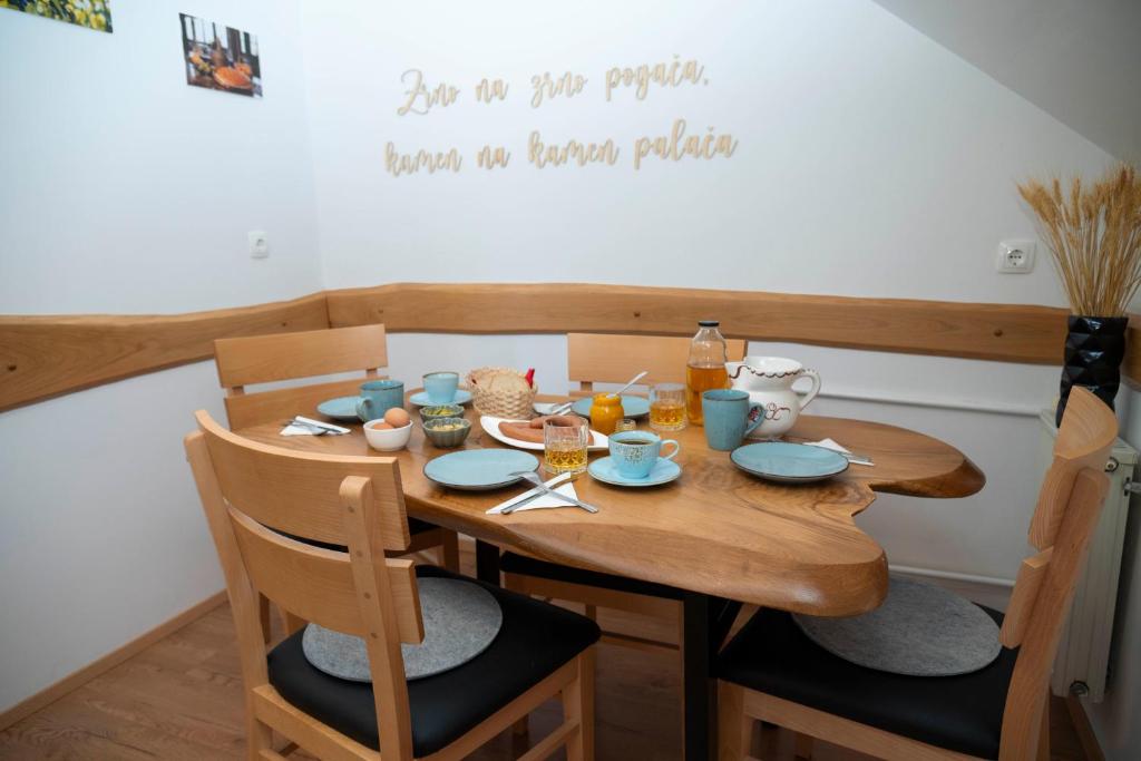 Fotografie z fotogalerie ubytování Apartma ''Pri Movernu'' v destinaci Semič