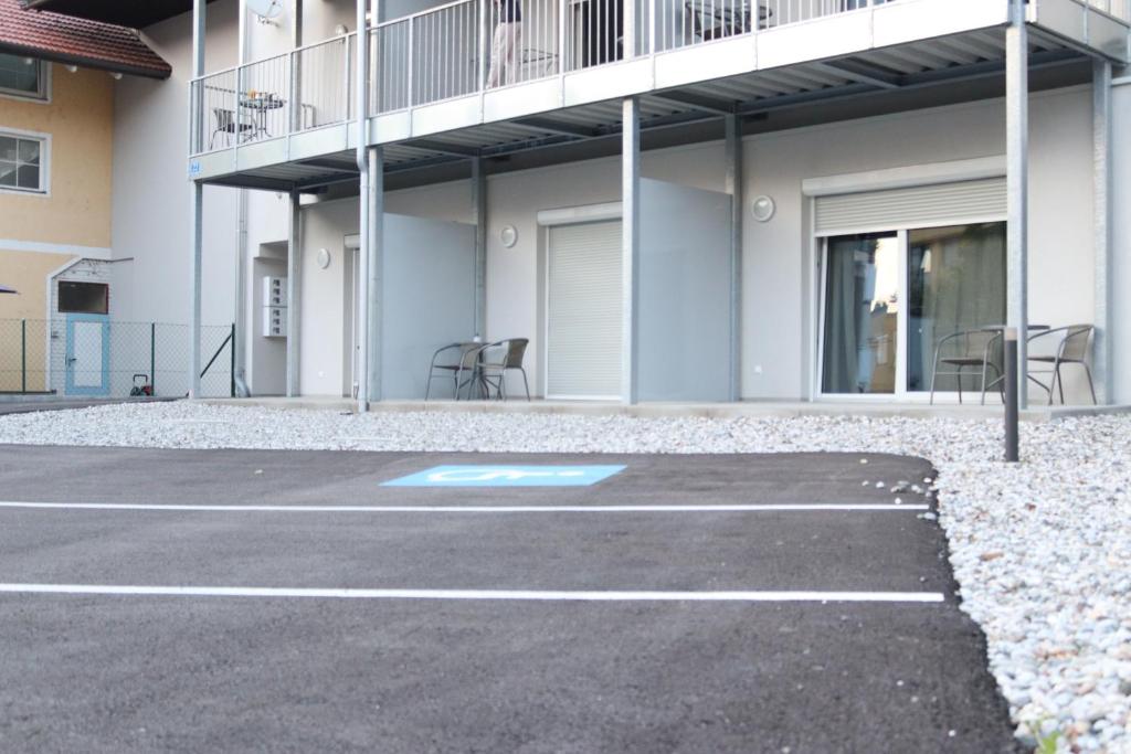 Comfort Apartments Villach Self CheckIn - 10