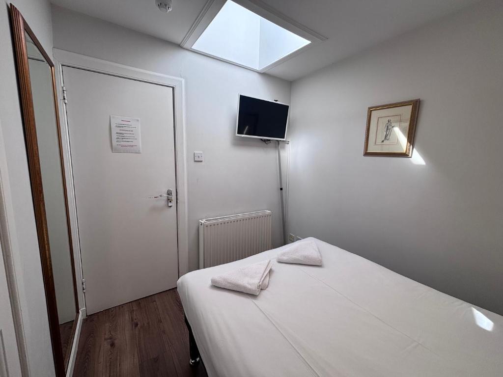 Postel nebo postele na pokoji v ubytování Park View Rooms