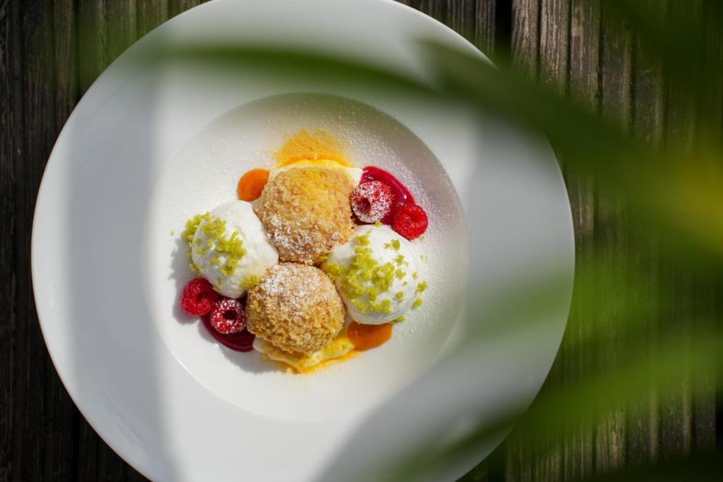 Imola Udvarház Dessert Hotel - Resim 15