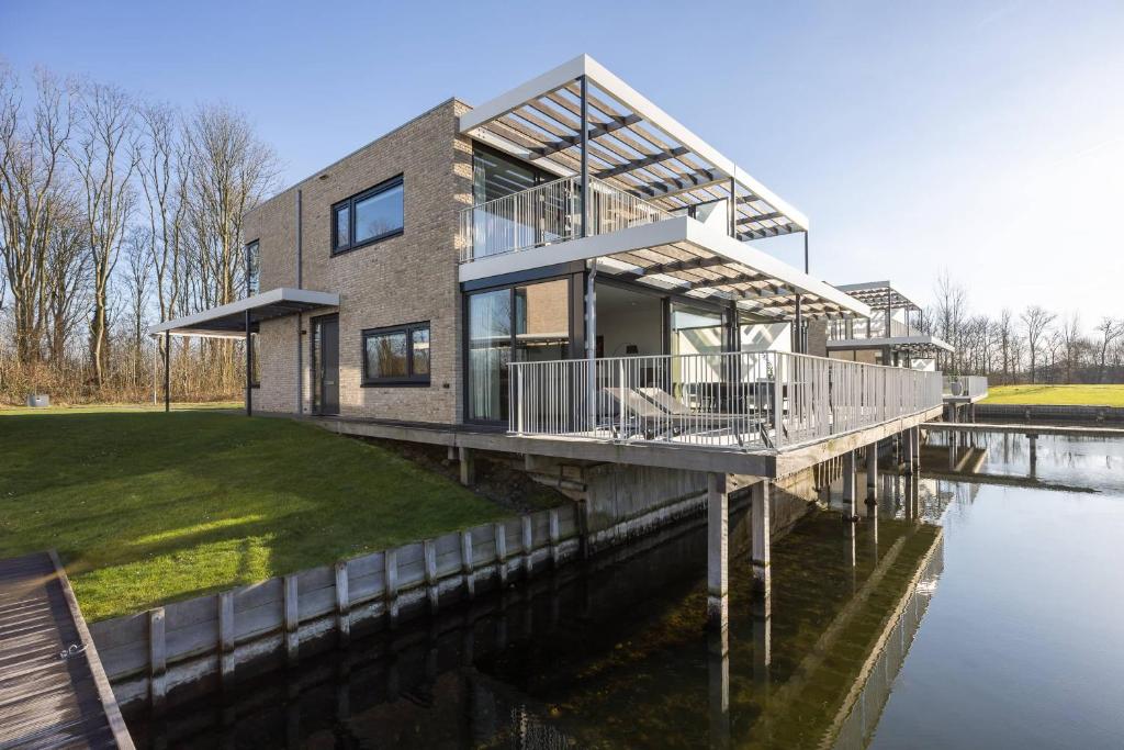 Το κτήριο όπου στεγάζεται  η βίλα