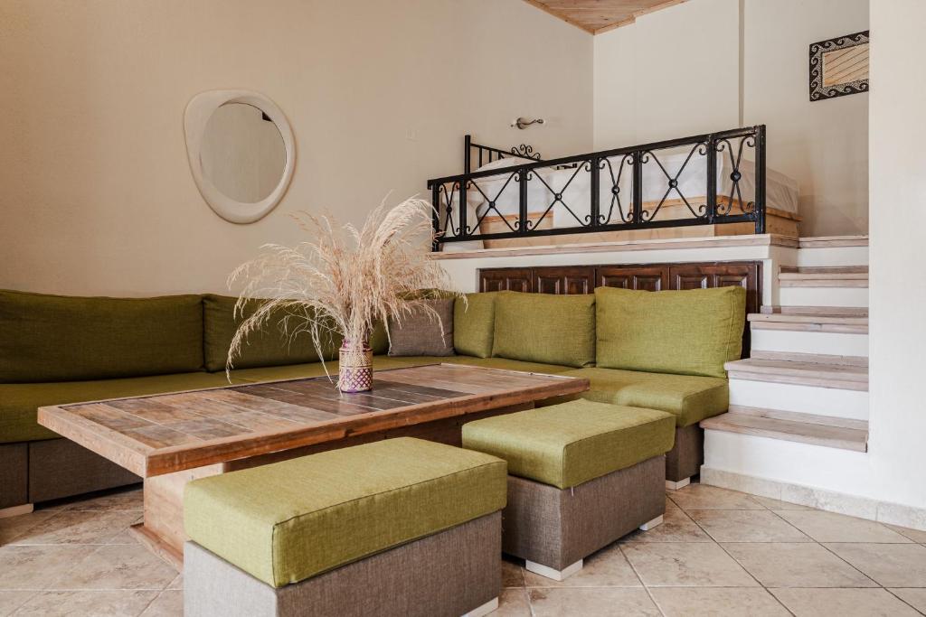 Posezení v ubytování Fasolaki Skopelos - Eco Residences