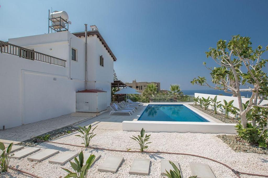 Villa Nepou - Beautiful 4 Bedroom Villa - Located In Ayia Napa Villa With Private Pool