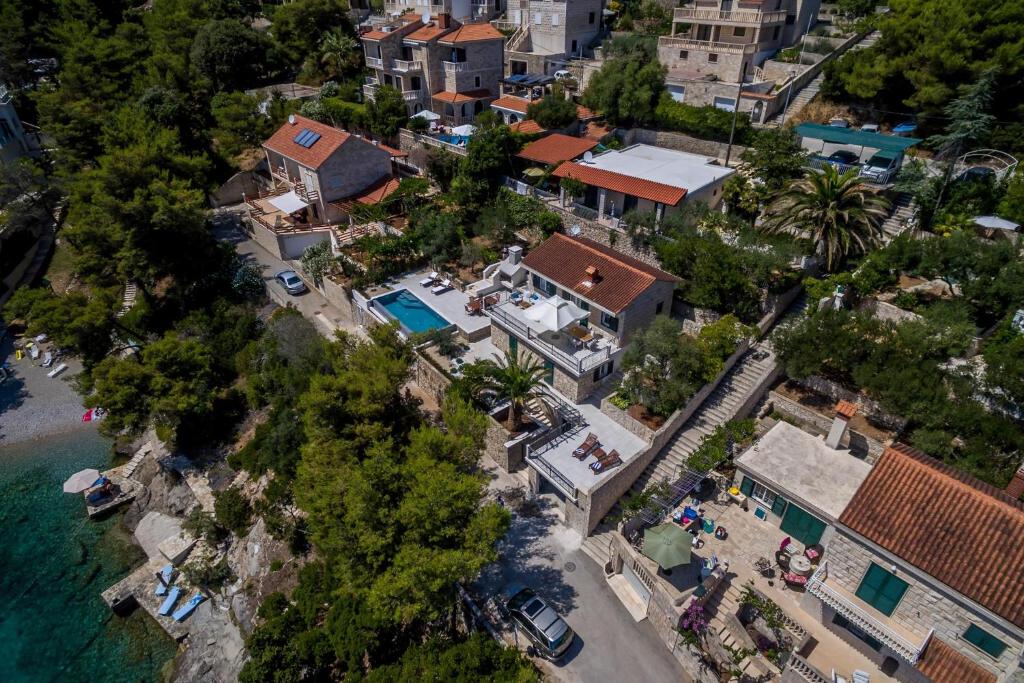 Traditional Brac Villa 3 Bedrooms Villa Turquoise Waterfront Close To Beach Phenomenal Sea Views Selca