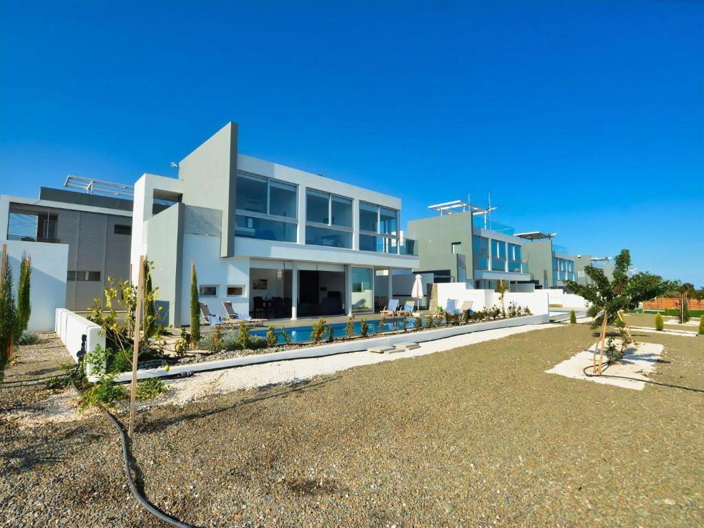 Villa Manta Chrysos - Brand New Luxury 3 Bedroom Protaras Villa With Private Pool