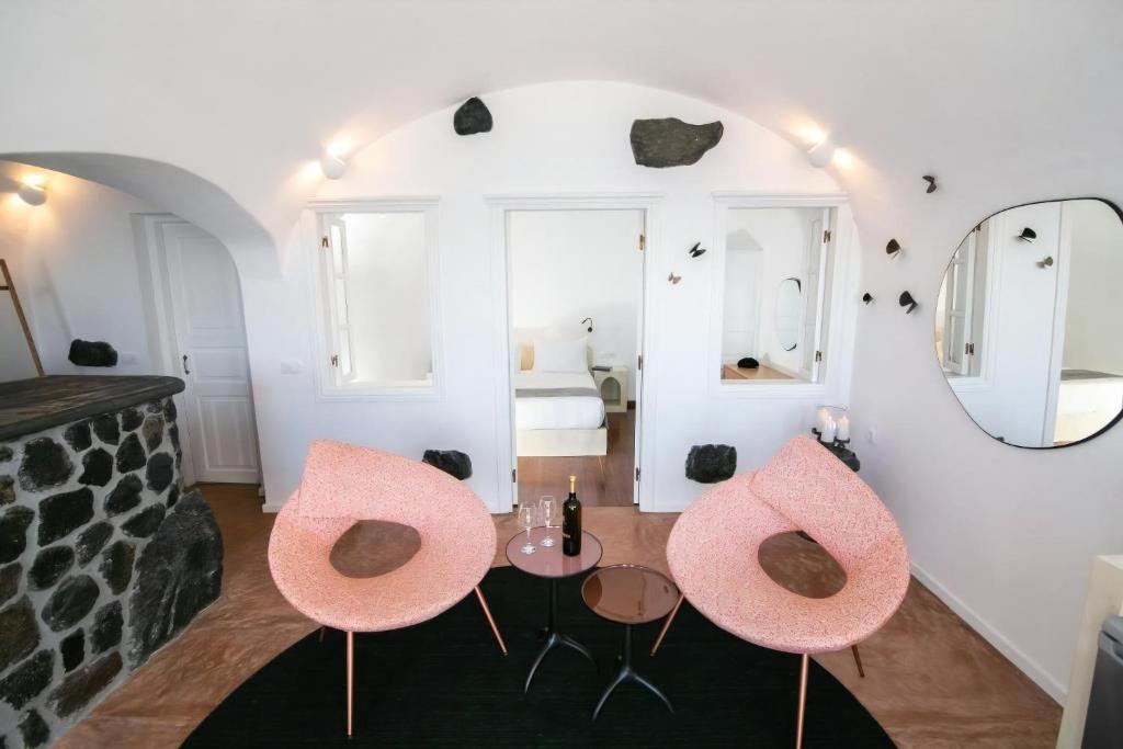 Fotografie z fotogalerie ubytování Aurora Grace Villa With Indoor Plunge Pool Caldera View Wpv Oia Santorini v destinaci Thólos