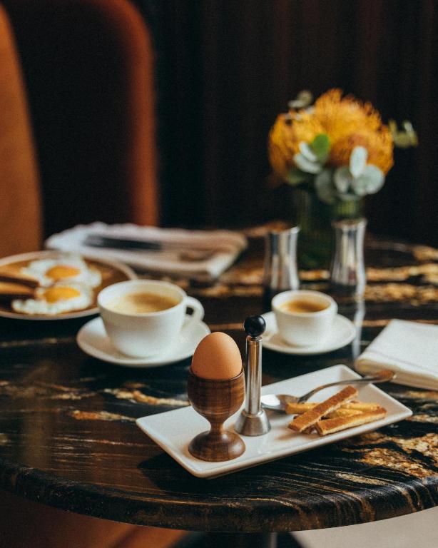 Hôtel Bourgogne & Montana - Resim 35