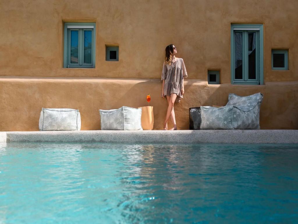 La alberca dentro o cerca de Luxury Santorini Villa Potamos Luxury House 2 Bedrooms Private Pool