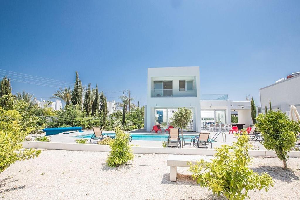 Villa Ochosto Chrysos - Stunning 5 Bedroom Protaras Villa - Close To Fig Tree Bay Beach