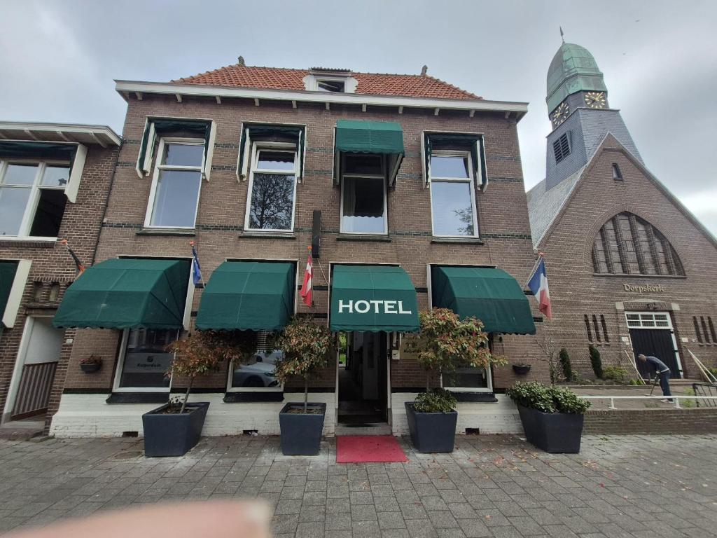 Budova, kde se hotel nachází