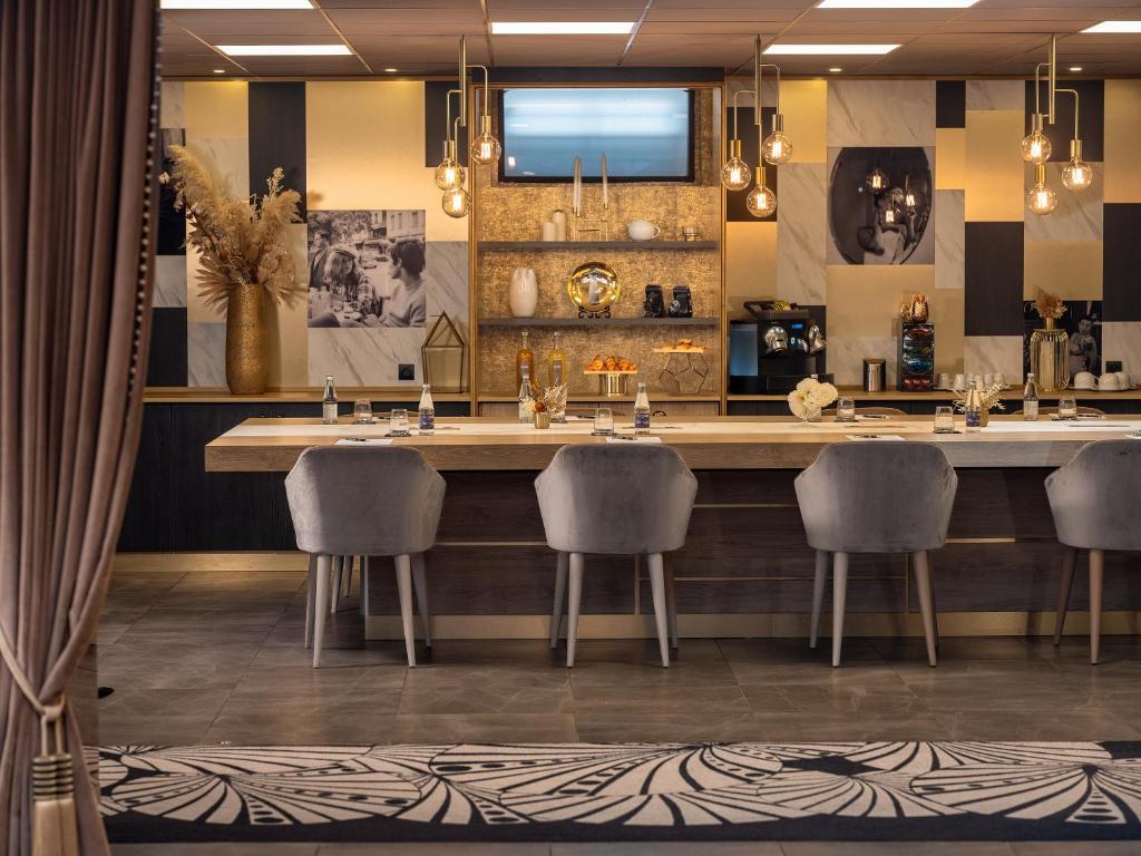 Niepce Paris, Curio Collection By Hilton - Resim 11