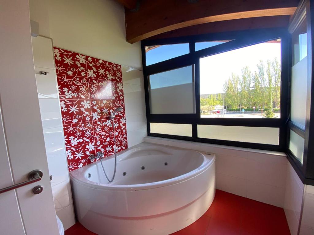 Koupelna v ubytování RoomRural Hotel Iru-Bide