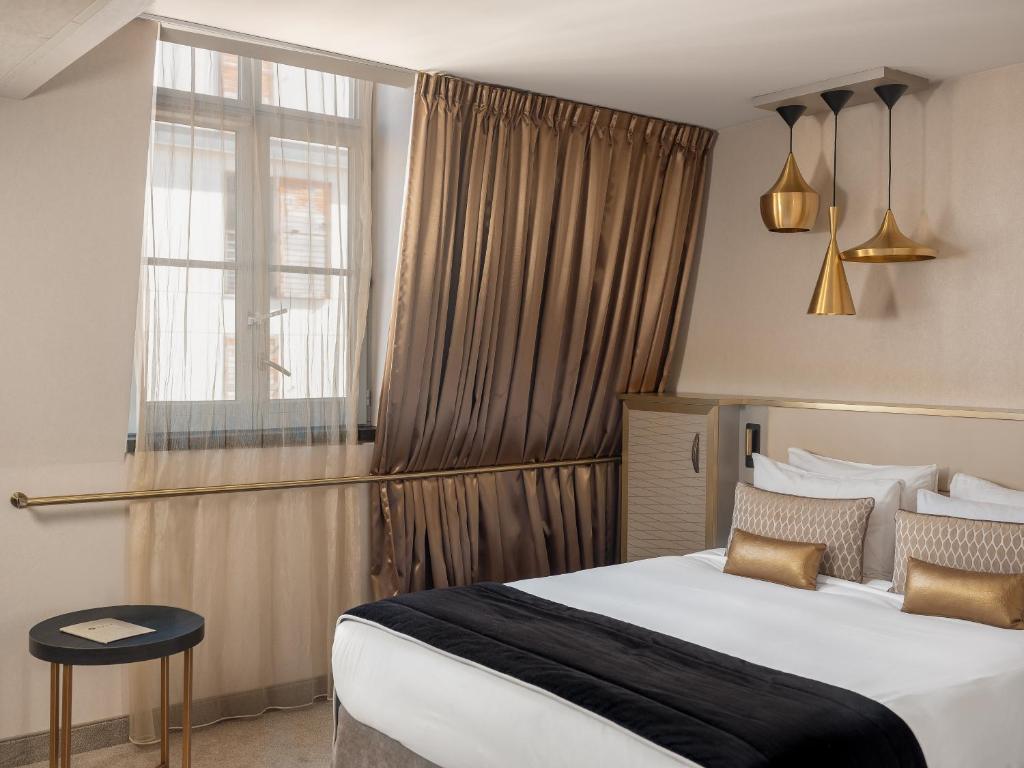 Niepce Paris, Curio Collection By Hilton - Resim 36