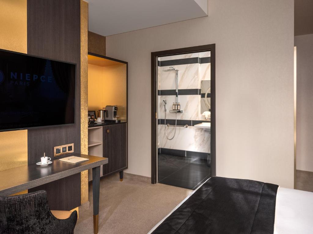 Niepce Paris, Curio Collection By Hilton - Resim 40