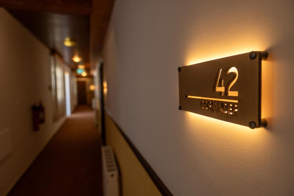 Certifikát, hodnocení, plakát nebo jiný dokument vystavený v ubytování New Helvetia Hotel