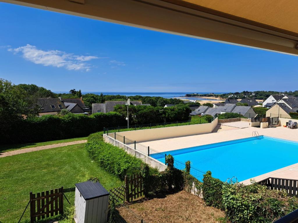 Photo de la galerie de l'établissement L’ échappée Belle Vue Mer Piscine, à Guidel