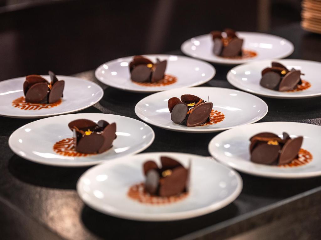 Niepce Paris, Curio Collection By Hilton - Resim 45