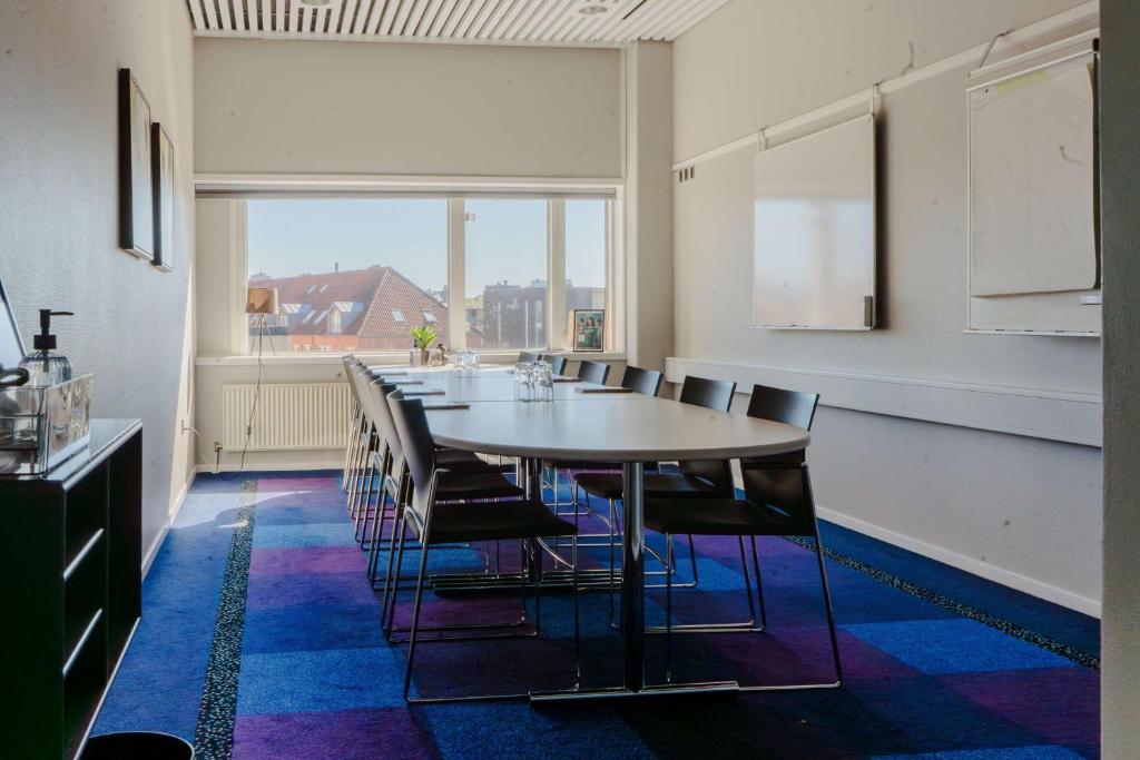 Kuchyň nebo kuchyňský kout v ubytování Radisson Blu Scandinavia Hotel Aarhus