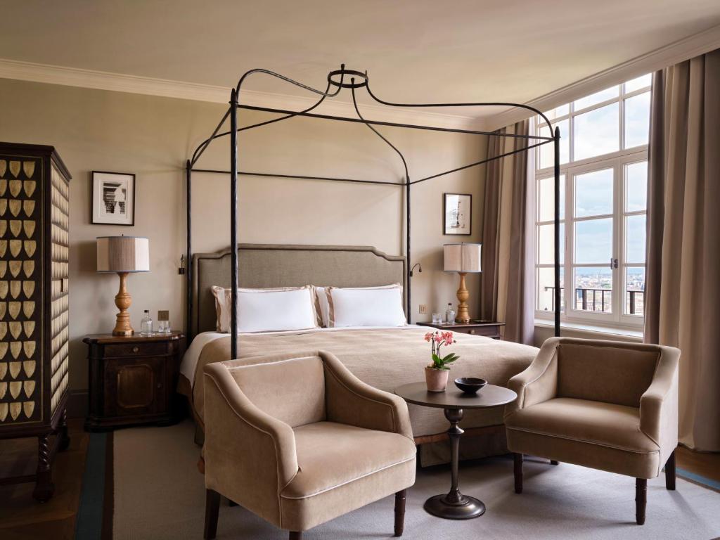 King Room with Balcony
