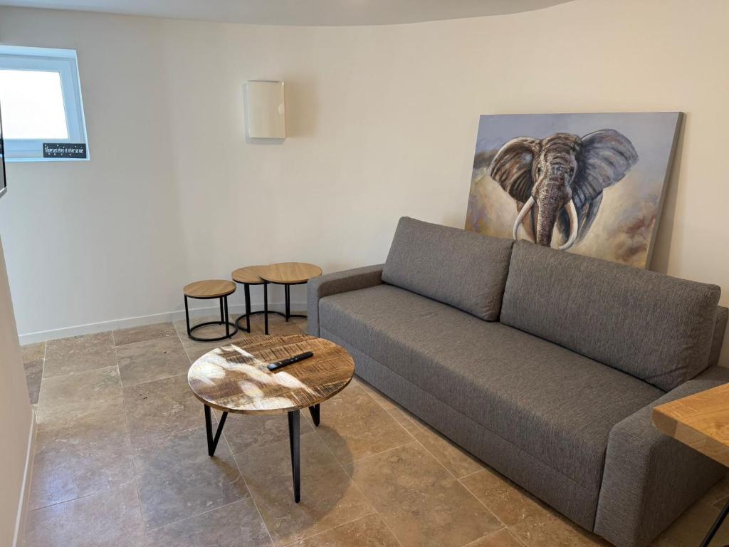 Photo de la galerie de l'établissement Studio Le Rocher, à Cannes