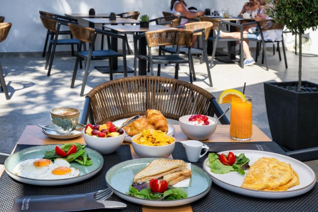 Hillside Elegance - 3