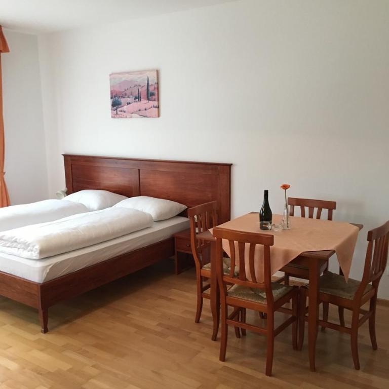 Postel nebo postele na pokoji v ubytování Sporthotel am Ötscher