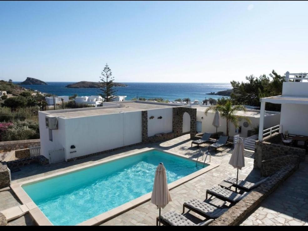 Bazén v ubytování Aqua Blu Syros 1,3 nebo v jeho okolí