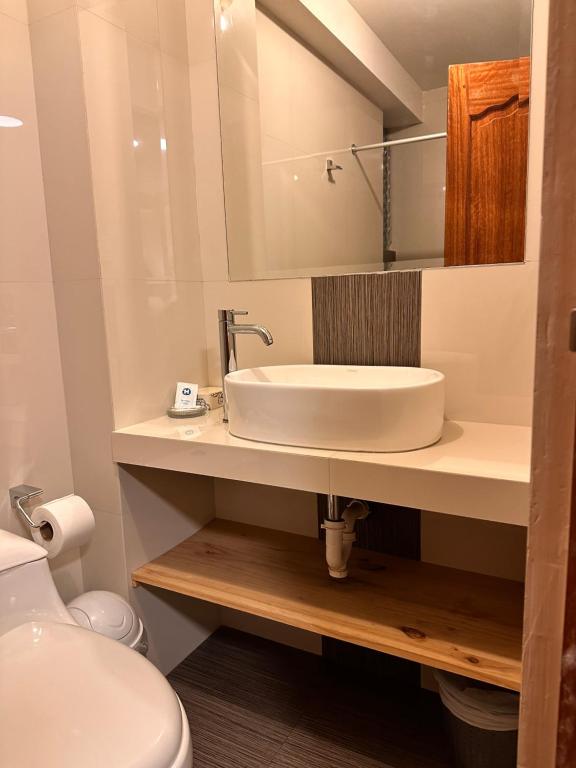 Koupelna v ubytování Hotel Las Quenas