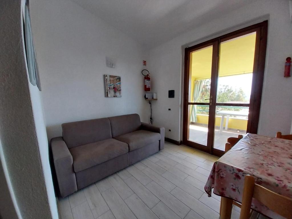 A seating area at Paradise Flat - View, Garden & Parking (200Mt Sea)