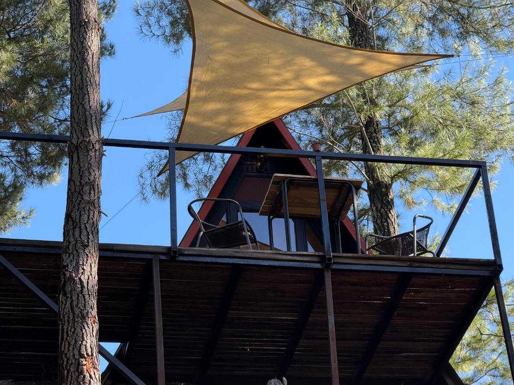 Balkón nebo terasa v ubytování Cabina vista al río en Roca Truful