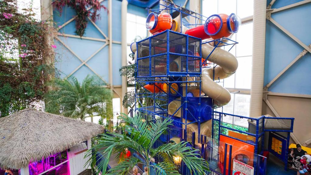 L'Hôtel Québec par JARO - Resim 35