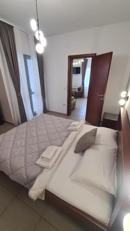 Apartments Sirena - Modern stay with free parking - 11