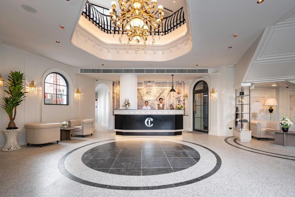 Chateau Du Village Patong - Resim 2