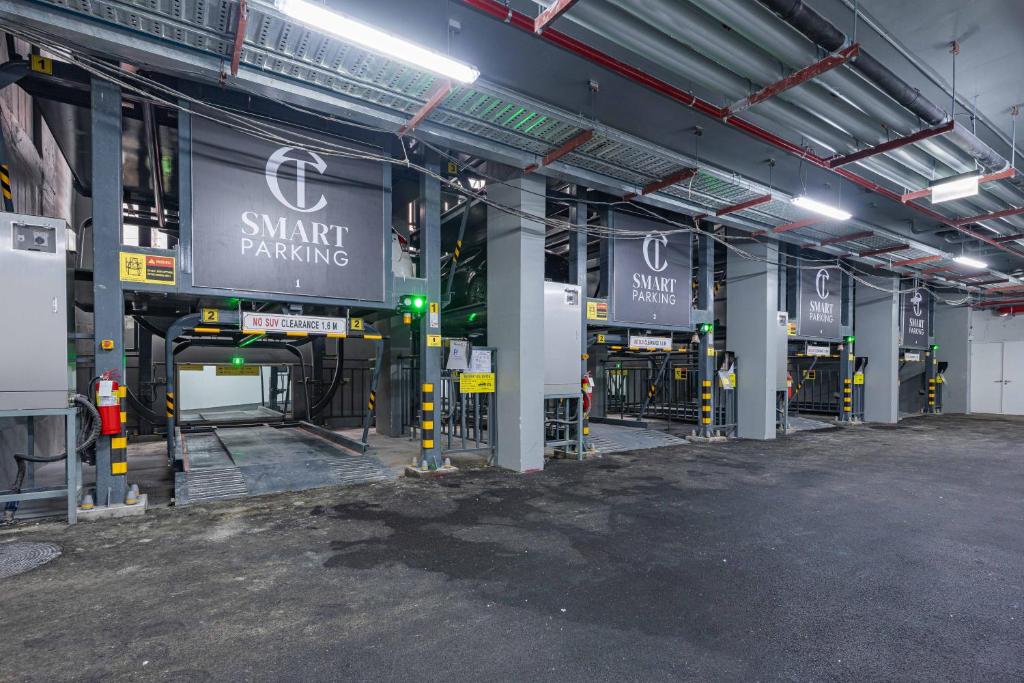 Chateau Du Village Patong - Resim 27