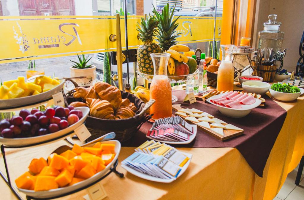 Đồ ăn tại/gần khách sạn