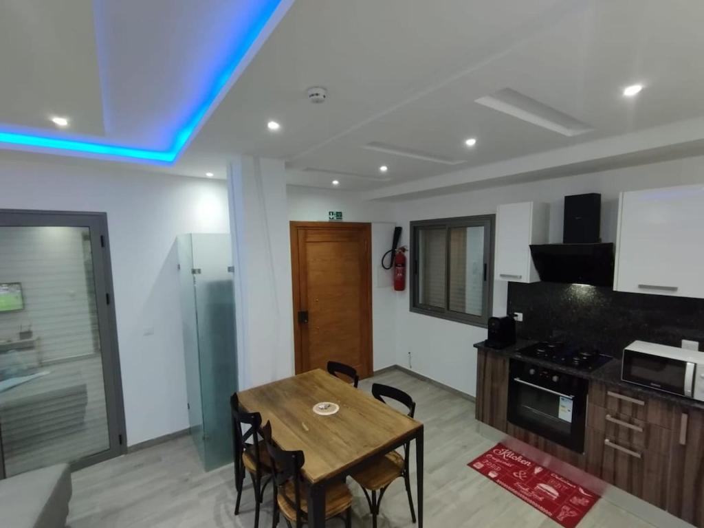 Kuchyň nebo kuchyňský kout v ubytování Résidence Inès Djerba Appartements VIP