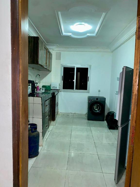 Kuchyň nebo kuchyňský kout v ubytování 2Bed Abidjan Apartment- Relax Explore & Unwind