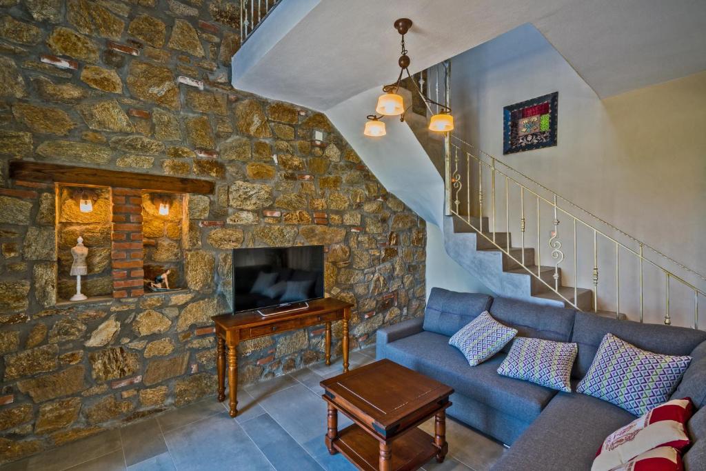 Mediterraneo Luxury Suites Halkidiki - 11