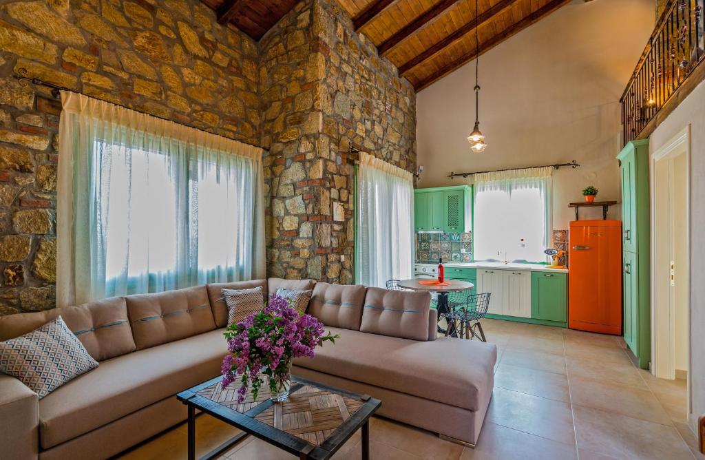 Mediterraneo Luxury Suites Halkidiki - 3