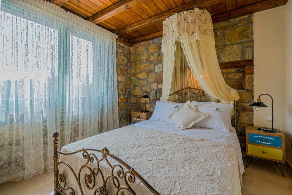 Mediterraneo Luxury Suites Halkidiki - 6