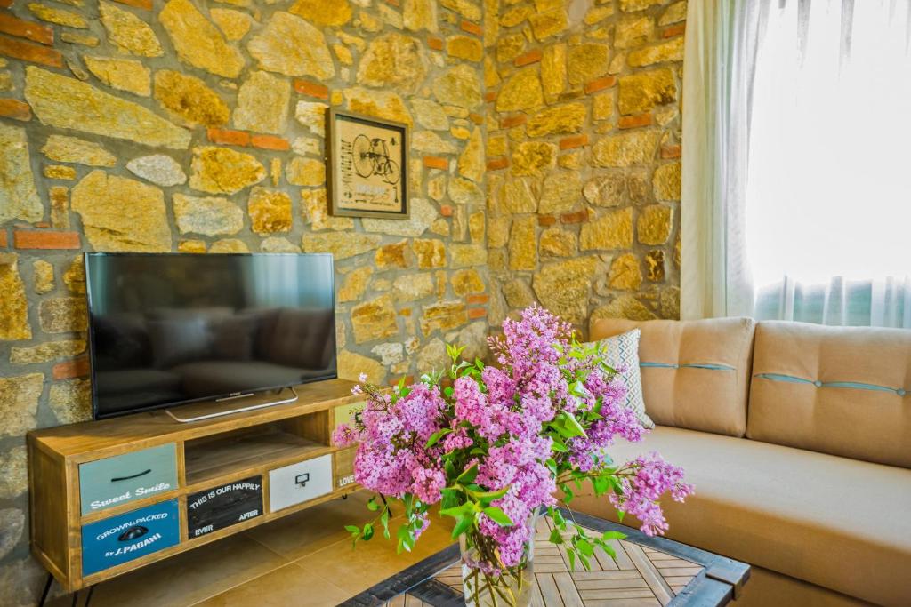 Mediterraneo Luxury Suites Halkidiki - 4