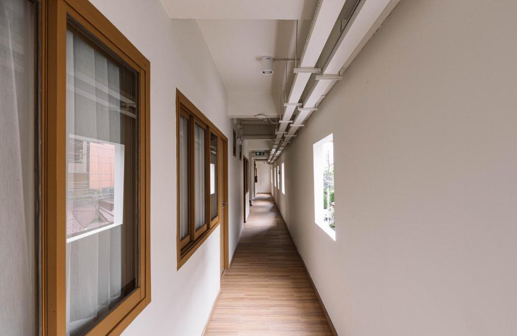 Maplewood Hotel Chiangmai - Resim 6